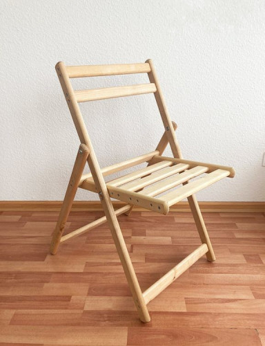 Стул складной деревянный в Омске