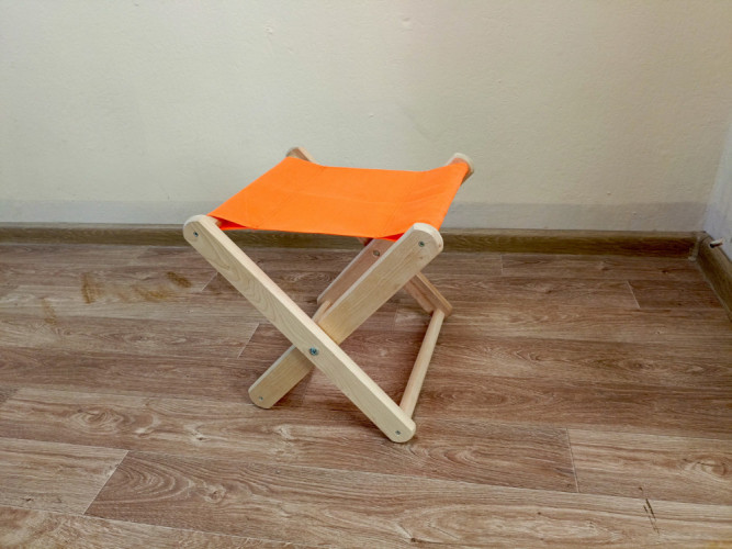 Табурет складной деревянный в Омске