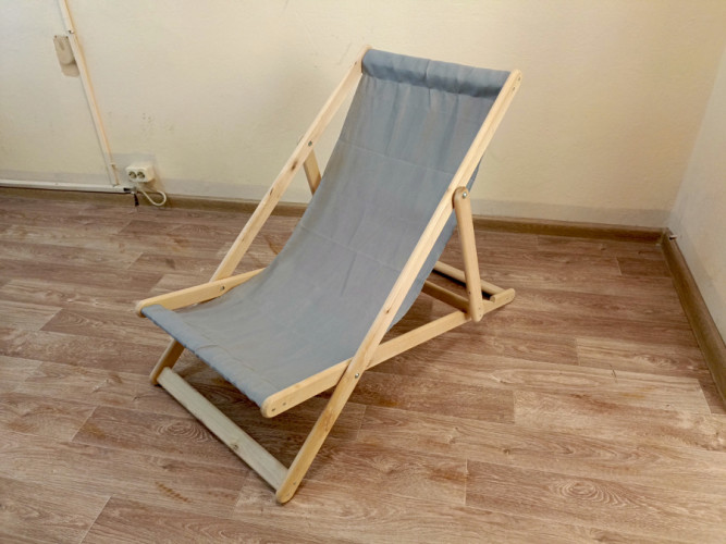 Кресло-шезлонг деревянное складное в Омске
