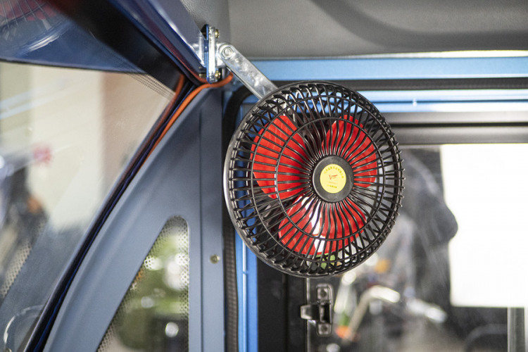 Грузовой электротрицикл Rutrike КАРГО Кабина 1500 в Омске