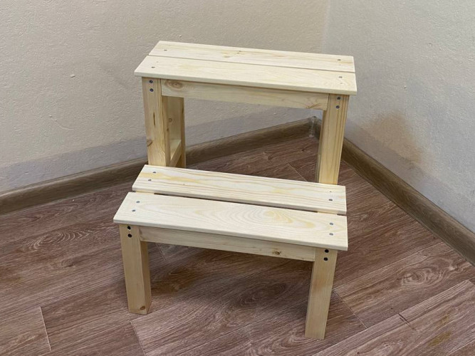 Табурет-стремянка деревянный в Омске