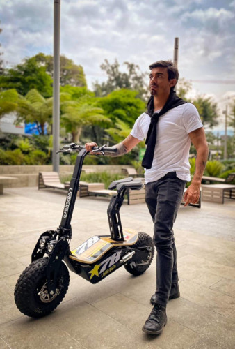 Электросамокат VeloCifero MAD 2000W в Омске